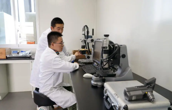 三星堆发掘 首次运用3D打印技术进行文物的提取工作